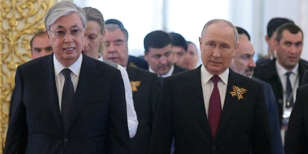 Касим-Жомарт Токаєв та Володимир Путін (Фото:Sputnik/Vladimir Smirnov/Pool via Reuters)