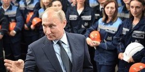 Російський диктатор Володимир Путін на Магнітогорському меткомбінаті в 2019 році (Фото:Кремль)