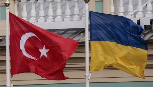 Україна домовилася з Туреччиною продовжити «транспортний безвіз» до завершення війни