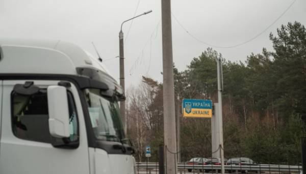Поляки розблокували всі пункти пропуску на кордоні з Україною