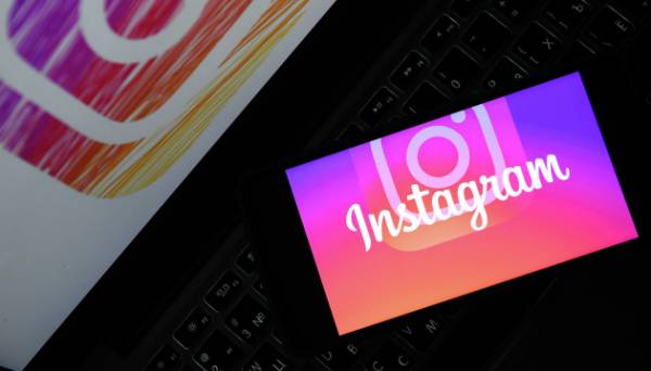 Instagram блюритиме підліткам контент, який містить оголену натуру