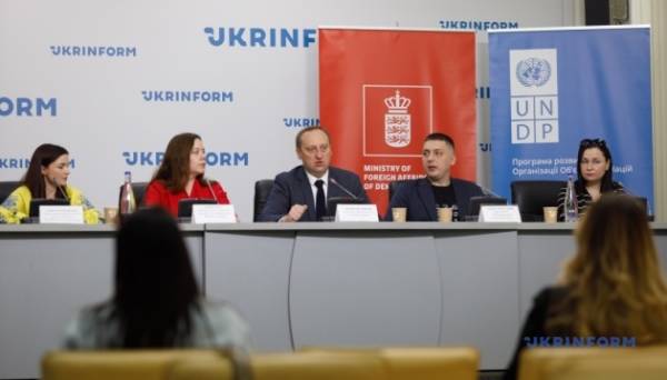 У Києві презентували програму з відновлення України для молоді ВідНОВА:UA