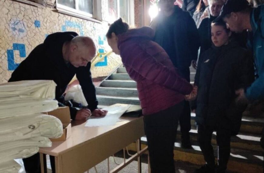 Ракетний удар по Кривому Рогу: понад 150 родин отримали будматеріали для відновлення осель