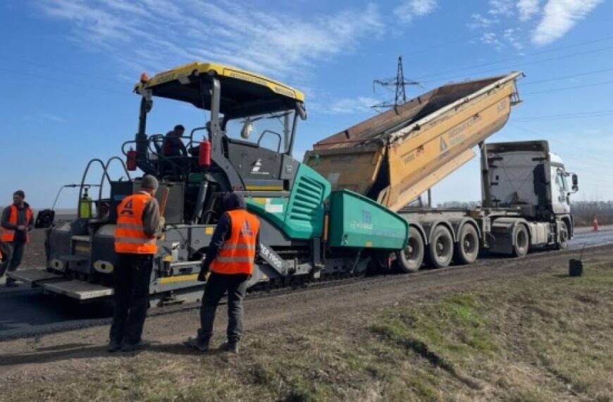 В Україні з початку року відремонтували понад 200 тисяч квадратних метрів доріг