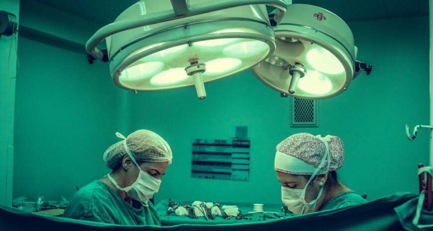 Як український бізнес допомогає українцям під час війни – топ благодійних проєктів