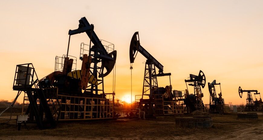 Як падіння цін на нафту провокує економічний колапс в Росії