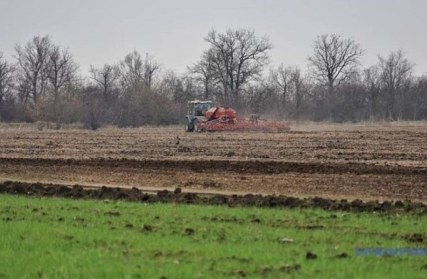 Аграрії України завершують весняну посівну кампанію ярих зернових
