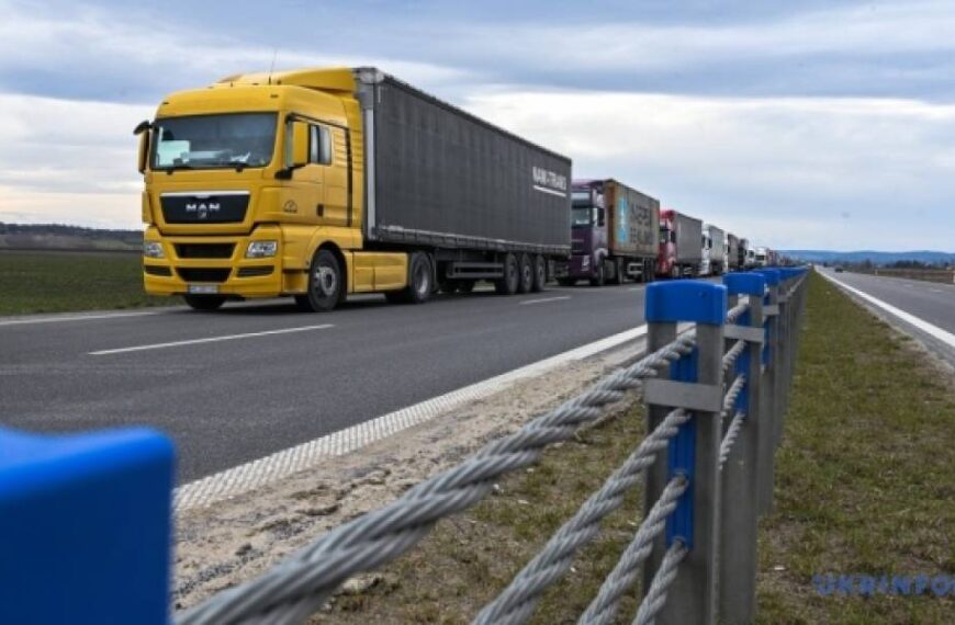 Європарламент підтримав подовження угоди про вантажні перевезення з Україною до кінця року