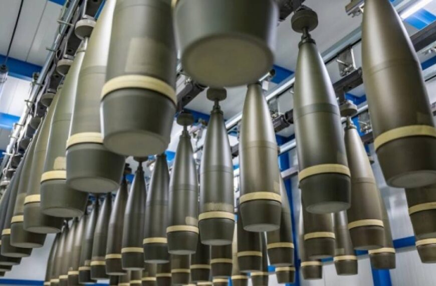 Фінансування у межах SAFE: у Брюсселі представили ініціативи щодо виробництва дронів, боєприпасів та ракет