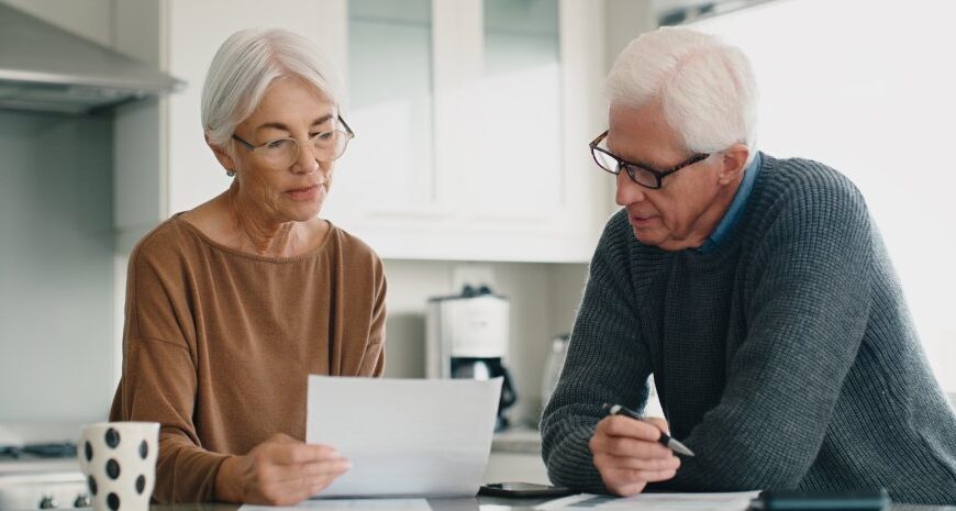 Дострокова пенсія в Україні: хто може піти на відпочинок раніше 60 років