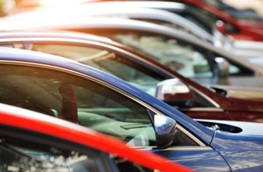 В Україні зростає попит на вживані авто з-за кордону