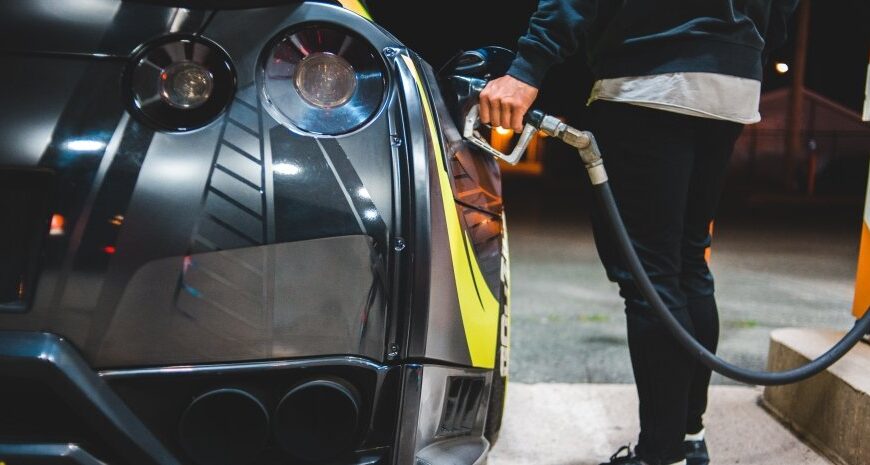 На АЗС різко зміняться ціни: українцям розповіли, чого очікувати