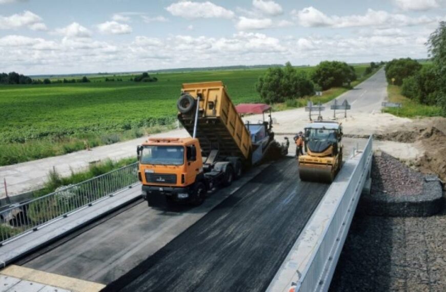 На Чернігівщині відновили ремонт трьох недобудованих через вторгнення РФ мостів