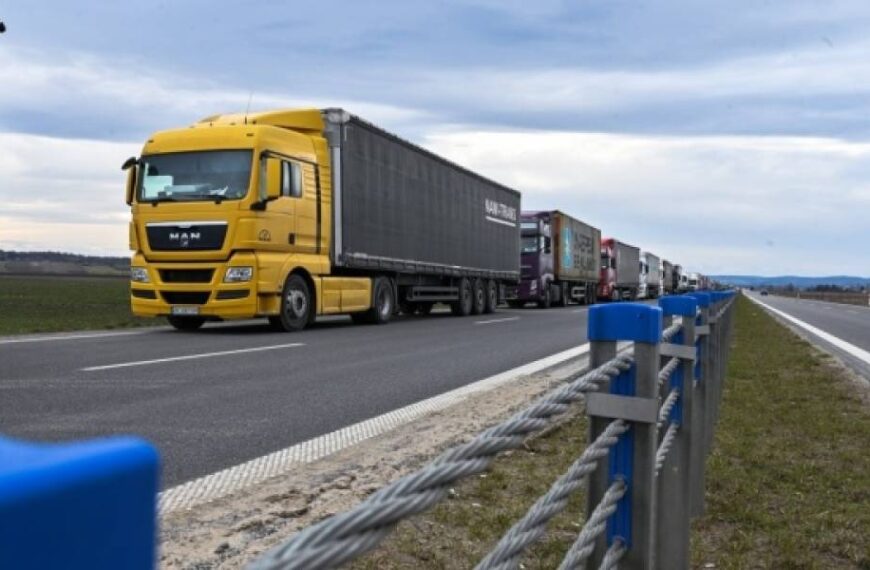 Перші десять учасниць проєкту She Drives вже знайшли роботу