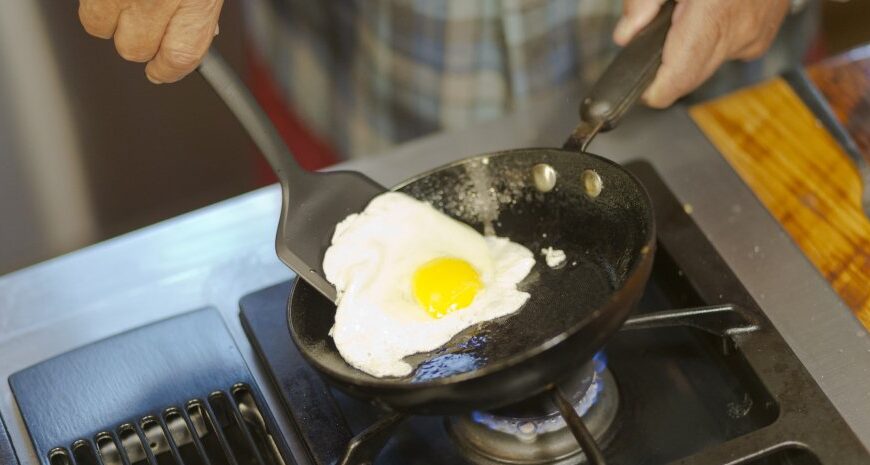 Нові тарифи на газ та електроенергію в Україні – коли та на скільки зростуть