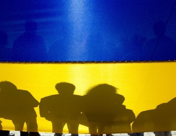 Населення України зменшується: на одного новонародженого — троє померлих (інфографіка)