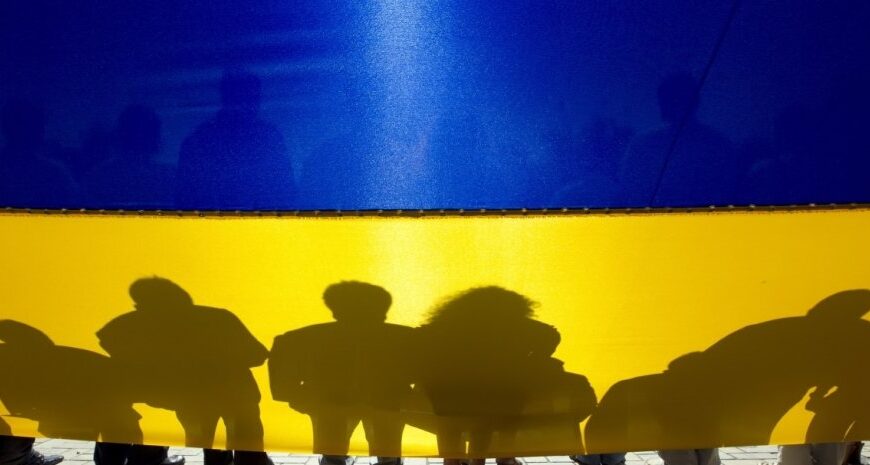 Населення України зменшується: на одного новонародженого — троє померлих (інфографіка)