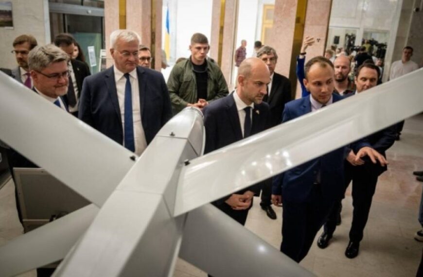 Французькі компанії хочуть налагодити виробництво зброї спільно з Україною – Барро