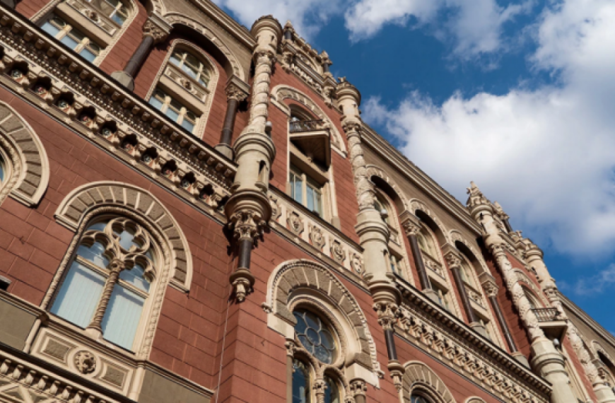 Курси долара та євро на 16 липня