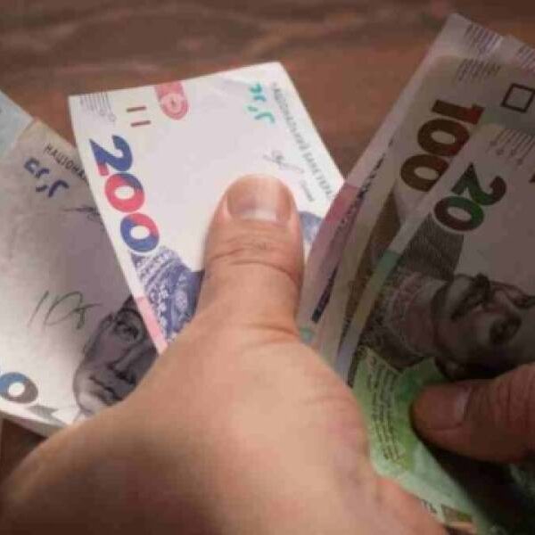 Середня зарплата для обчислення пенсій у червні зросла – оновлені дані