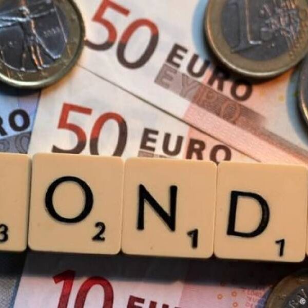 Українські єврооблігації зросли найбільше за місяць через тиск Трампа на Путіна – Bloomberg