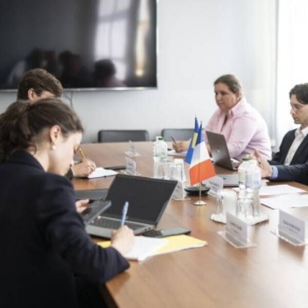 Американська компанія Bell Helicopter планує інвестувати у виробництво в Україні