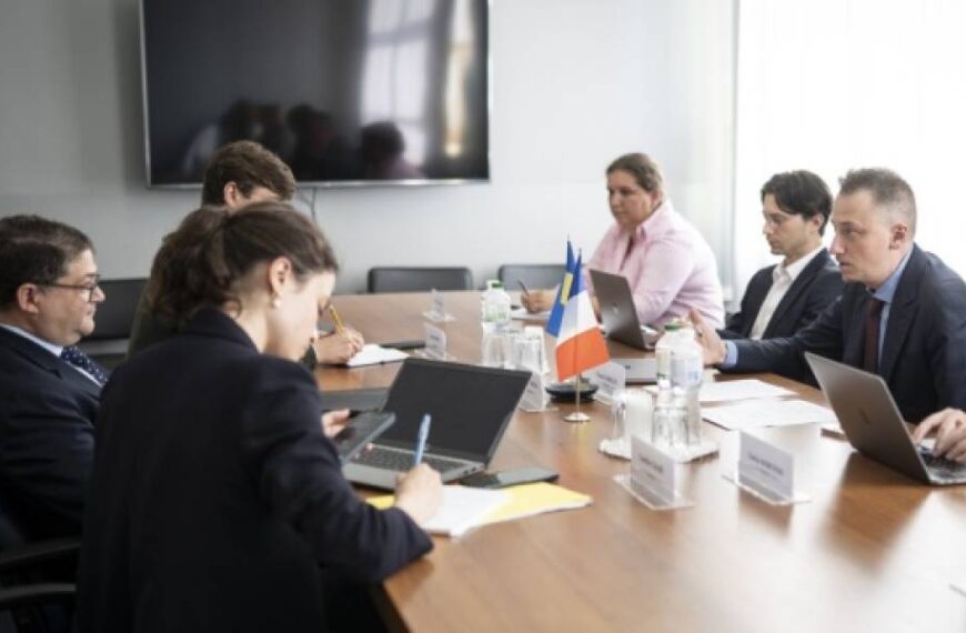 Американська компанія Bell Helicopter планує інвестувати у виробництво в Україні