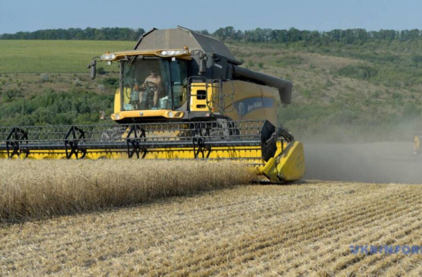 На Донеччині обмолотили понад половину запланованих площ – 44,59 тисячі гектарів