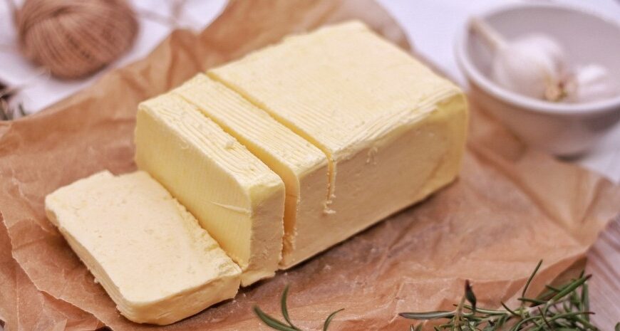 Ціни на вершкове масло в Україні зростають: до чого готуватися споживачам