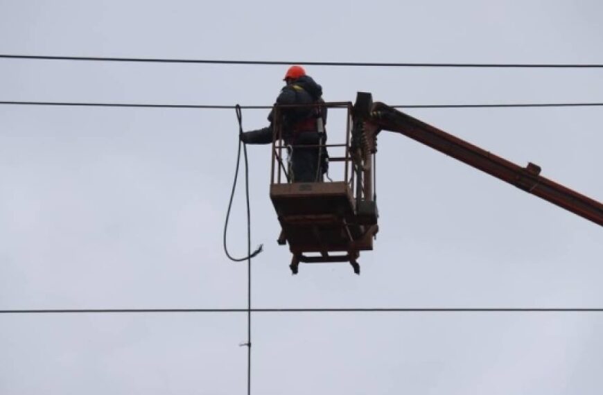 В Україні через негоду без світла залишилися споживачі у 29 населених пунктах