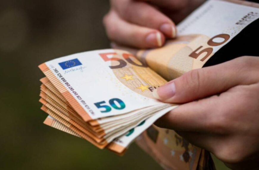 Курси долара та євро на 15 липня