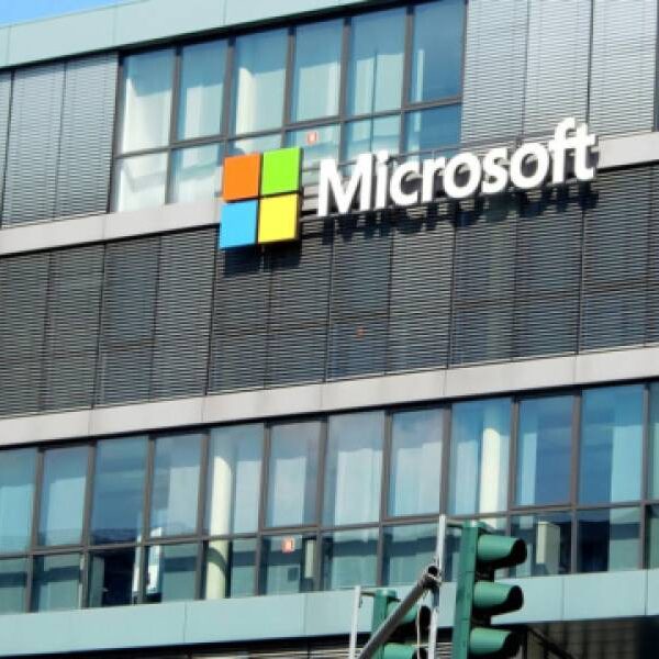 Microsoft перестав надавати послуги індійській компанії, в якій має частку «Роснефть»