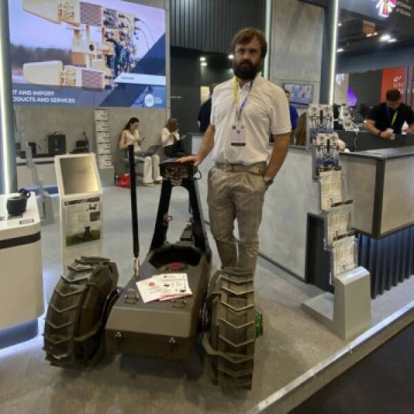 Українська компанія представила у Стамбулі мінувальний дрон «Тримінер»