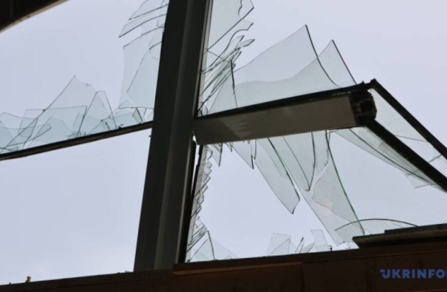 У Миколаєві переробили перші 3,7 тисячі тонн будівельного сміття, утвореного внаслідок обстрілів