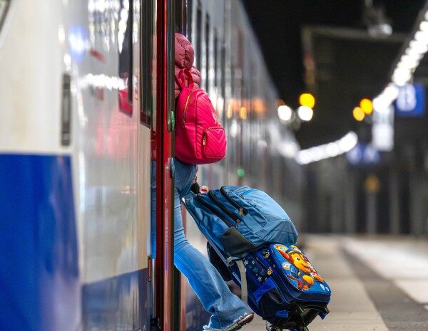 Сотні тисяч біженців – чому з України цього року виїдуть тисячі родин і чи можна зупинити міграцію