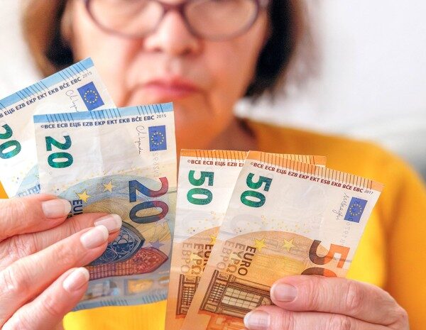 Курс євро — за скільки можна купити євро