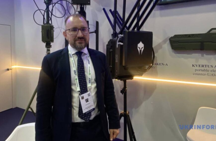 Україна повинна нарощувати «оборонку» незалежно від мирних ініціатив, бо Росія нікуди не зникне – експерт