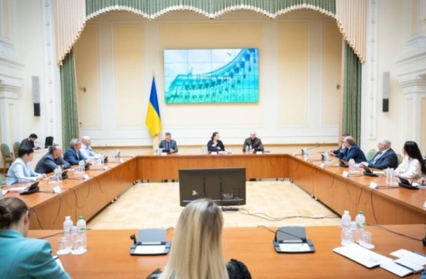 Свириденко зустрілася з командою БЕБ та бізнес-асоціаціями