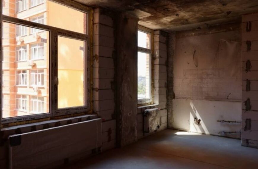 В Одесі відновили багатоповерхівку, в яку у грудні 2023 року влучила російська ракета