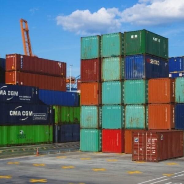 Україна за пів року скоротила експорт на 4,2% – Держстат