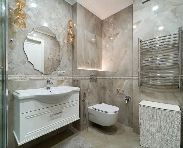 Чому великий кахель у маленькій ванній – помилка: як розмір&hellip;