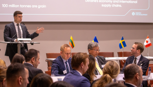 Трійка держав заснувала фонд відбудови транспортної мережі України