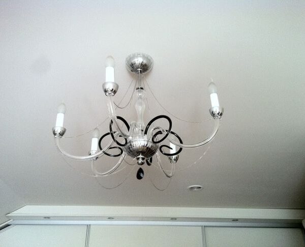 Як вибрати люстру за розміром: помилка з масштабом освітлення