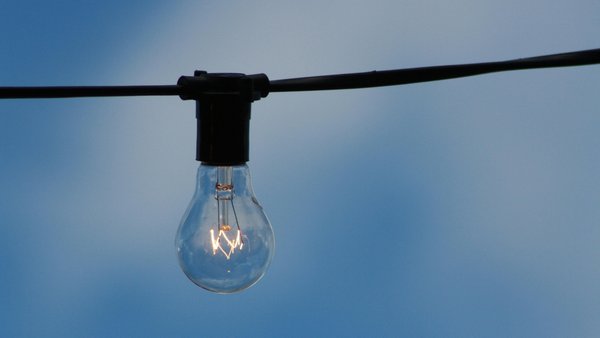 У Києві – погодинні відключення електрики, в регіоні застосовували аварійні.