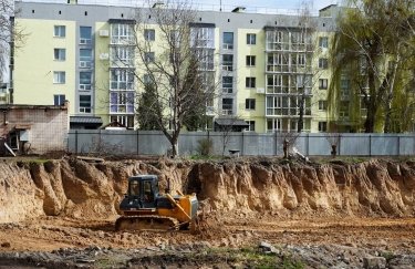 Зведення військового містечка у Гостомелі: початкові деталі — ЗНІМКИ