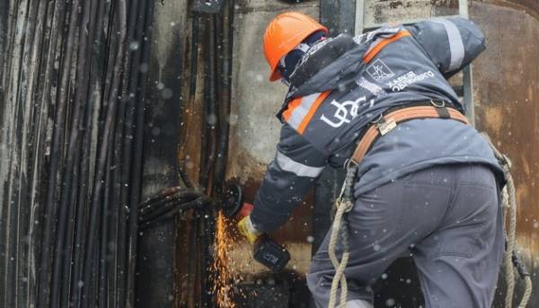 Більше 14 тисяч робітників відновлювальних бригад отримають лютневі виплати, – Свириденко