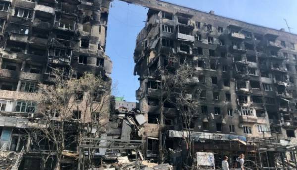 Маріуполь: 25 тисяч звернень про завдану шкоду, задокументовану як російські злочини.