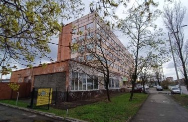 Державний фонд виставив на продаж 50% + 1 акцію “Укрнафтопродукту”…