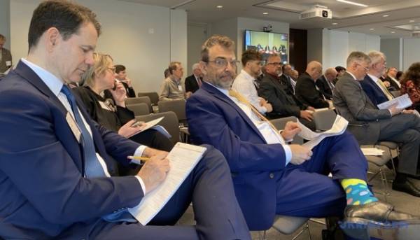 Нью-Йорк: дискусії про майбутнє економічне відродження України після завершення війни.