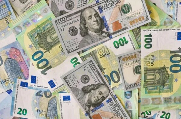 Обмінний курс 29 липня: долар і євро впали при продажу — Мінфін